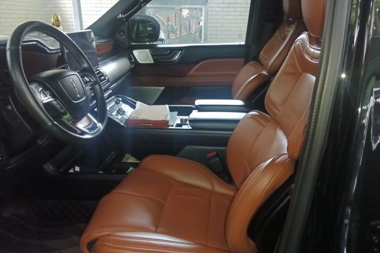 Used Lincoln Navigator 2018 3.5T Prestige Version China V Emission Standard Left Front Seat