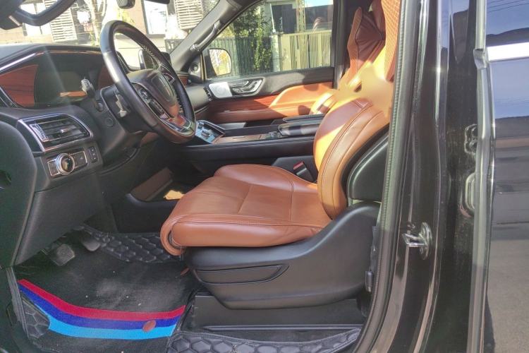 Used Lincoln Navigator 2018 3.5T Prestige Version China V Emission Standard Left Front Seat