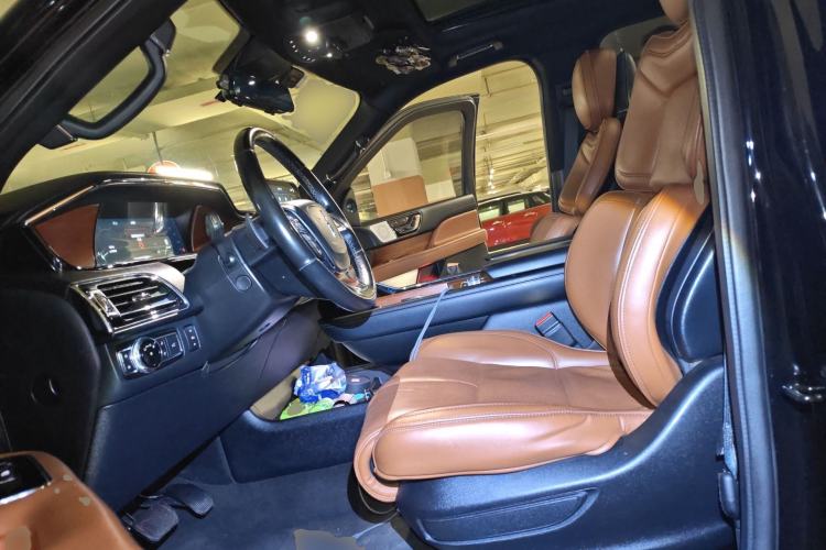 Used Lincoln Navigator 2018 3.5T Prestige Version China V Emission Standard Left Front Seat