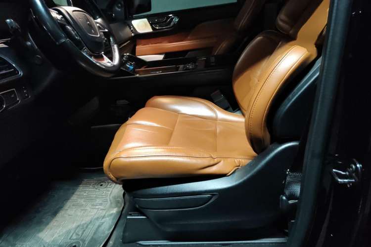 Used Lincoln Navigator 2018 3.5T Prestige Version China V Emission Standard Left Front Seat