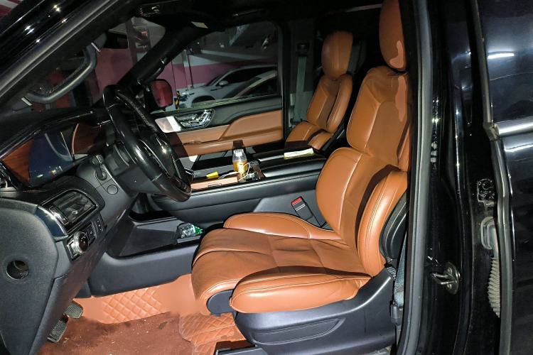 Used Lincoln Navigator 2018 3.5T Prestige Version China V Emission Standard Left Front Seat