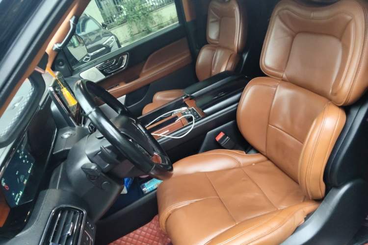 Used Lincoln Navigator 2018 3.5T Prestige Version China V Emission Standard Left Front Seat
