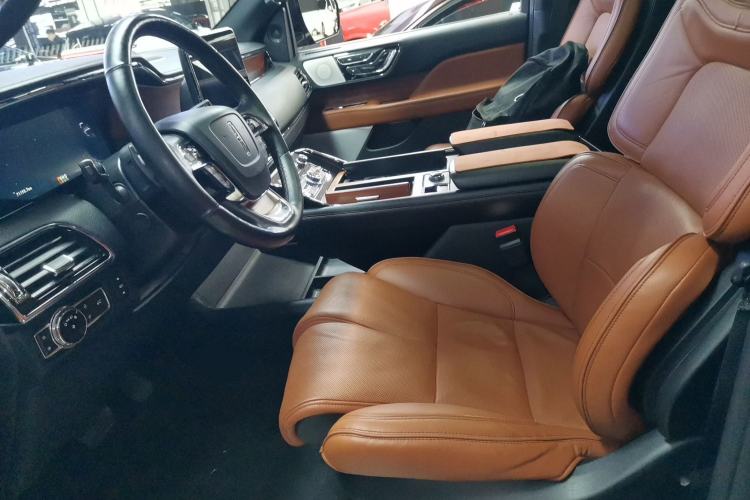 Used Lincoln Navigator 2018 3.5T Prestige Version China V Emission Standard Left Front Seat