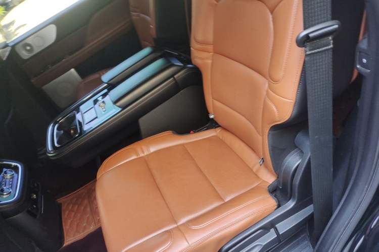 Used Lincoln Navigator 2018 3.5T Prestige Version China V Emission Standard Left Rear Seat