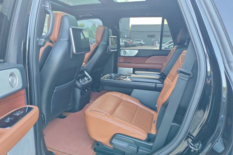 Used Lincoln Navigator  Left Rear Seat