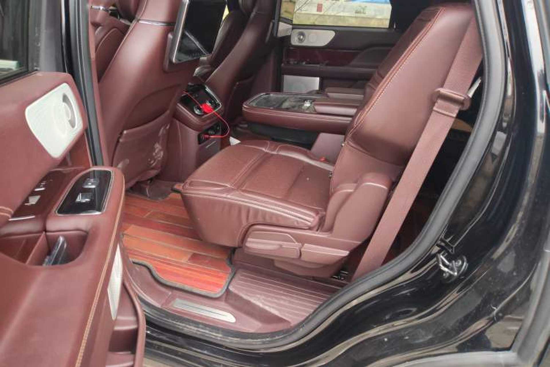 Used Lincoln Navigator 2018 3.5T Presidential Series China V Standard Left Rear Seat