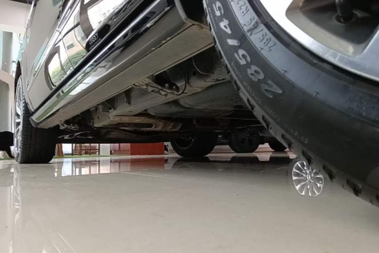 Used Lincoln Navigator 2018 3.5T Prestige Version China V Emission Standard Left Side Sill
