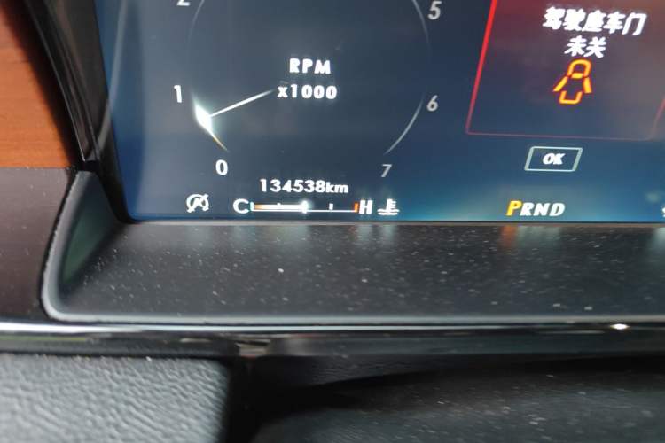 Used Lincoln Navigator 2018 3.5T Prestige Version China V Emission Standard Odometer Close Up