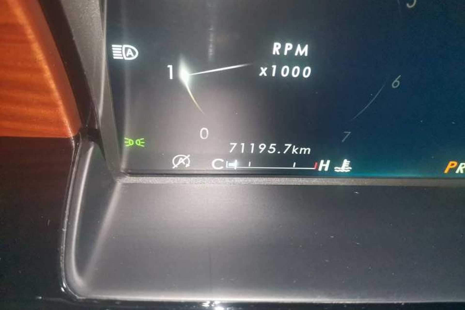 Used Lincoln Navigator 2018 3.5T Prestige Version China V Emission Standard Odometer Close Up
