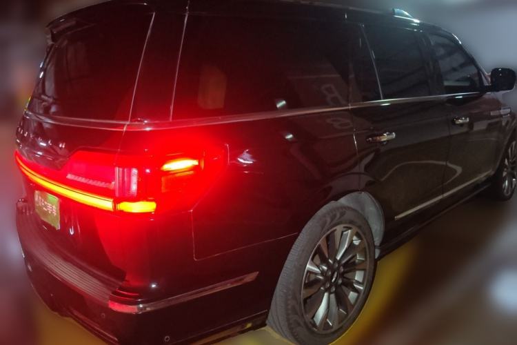 Used Lincoln Navigator 2018 3.5T Prestige Version China V Emission Standard Rear Right 45 Deg