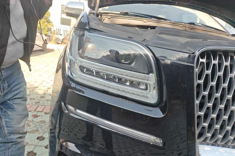 Used Lincoln Navigator 2018 3.5T Presidential Series China V Standard Right Front Headlight