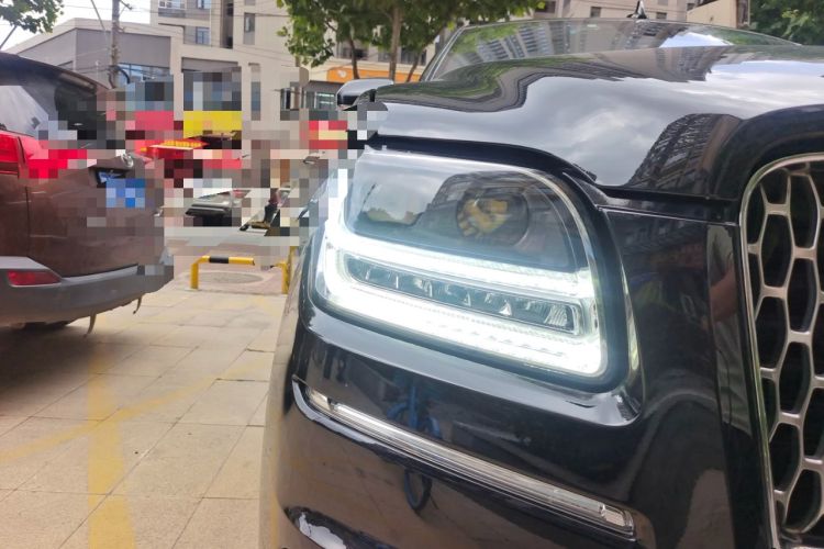 Used Lincoln Navigator 2018 3.5T Prestige Version China V Emission Standard Right Front Headlight