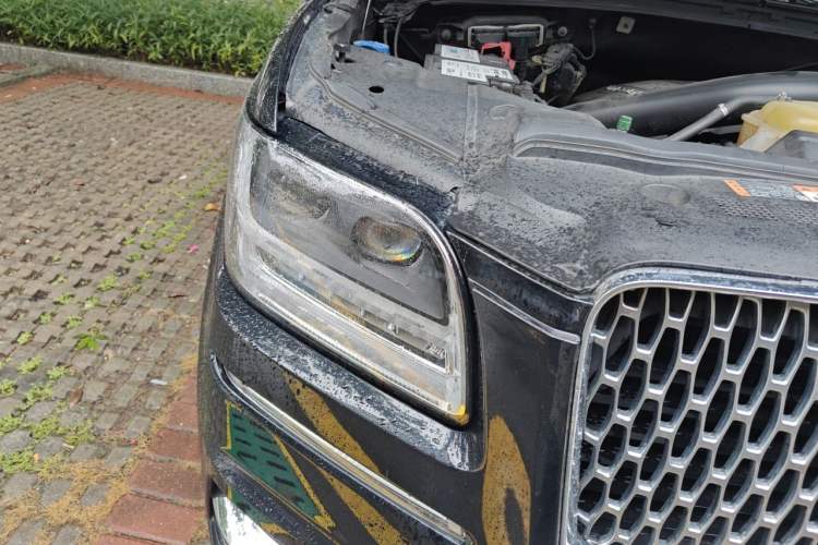 Used Lincoln Navigator 2018 3.5T Prestige Version China V Emission Standard Right Front Headlight