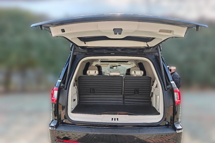 Used Lincoln Navigator 2018 3.5T Presidential Series China V Standard Trunk