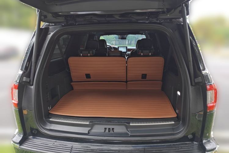 Used Lincoln Navigator 2018 3.5T Prestige Version China V Emission Standard Trunk