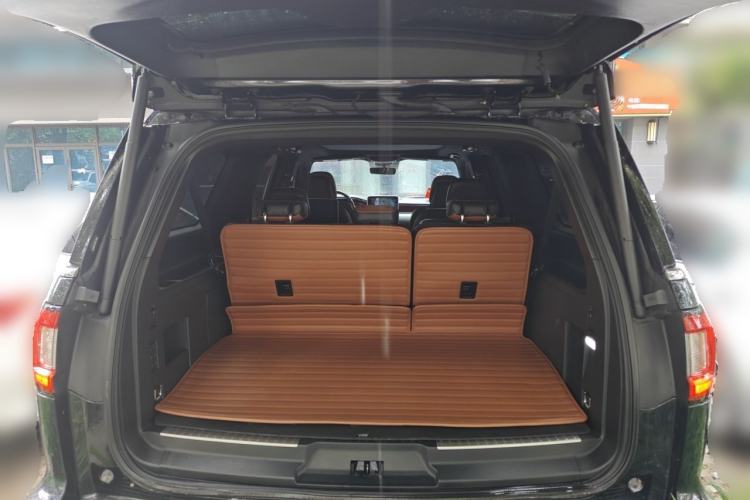 Used Lincoln Navigator 2018 3.5T Prestige Version China V Emission Standard Trunk