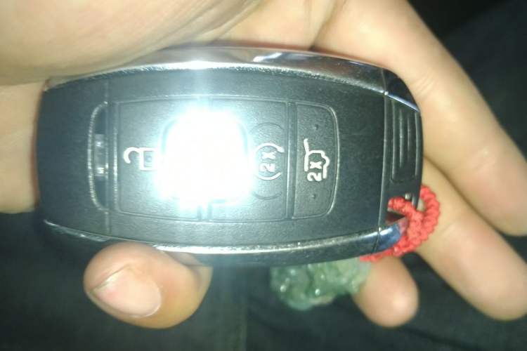 Used Lincoln Navigator 2018 3.5T Prestige Version China V Emission Standard Vehicle Key