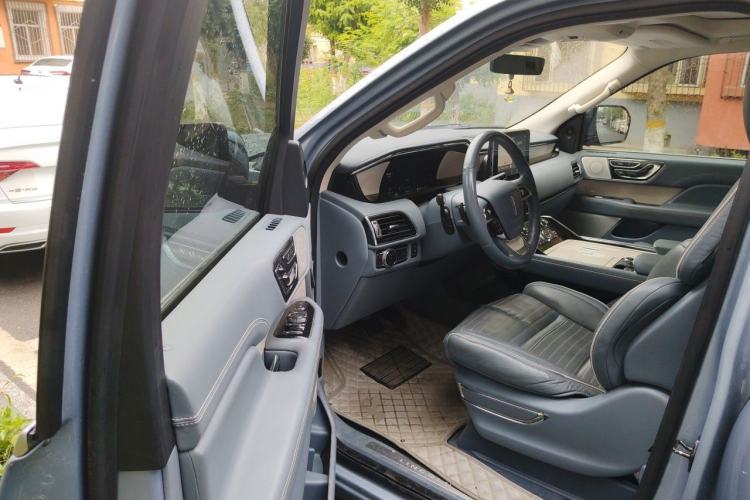 Used Lincoln Navigator 2018 3.5T Prestige Version China V Emission Standard Driver Seat