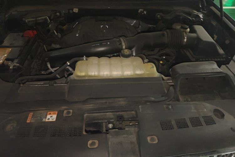 Used Lincoln Navigator 2018 3.5T Presidential Series China V Standard Engine Bay