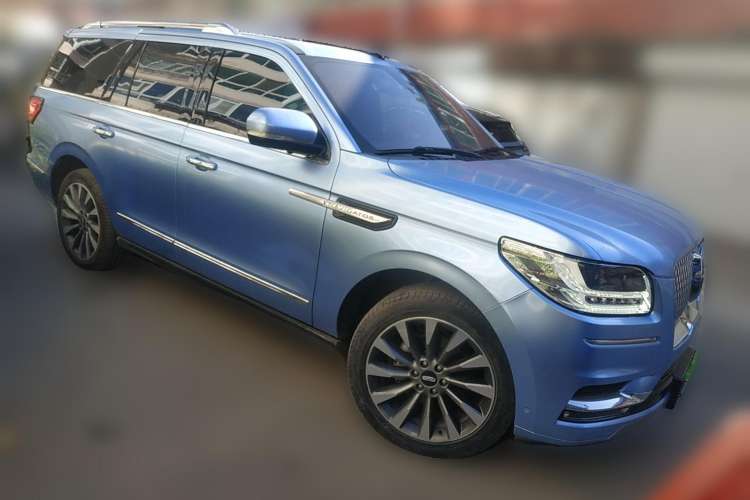 Used Lincoln Navigator 2018 3.5T Prestige Version China V Emission Standard Front Right 45 Deg