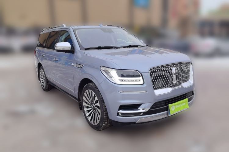 Used Lincoln Navigator 2018 3.5T Presidential Series China V Standard Front Right 45 Deg
