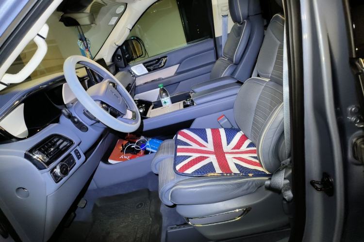 Used Lincoln Navigator 2018 3.5T Presidential Series China V Standard Left Front Seat