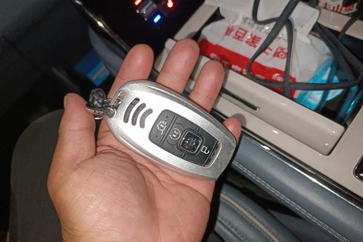 Used Lincoln Navigator 2018 3.5T Presidential Series China V Standard Vehicle Key