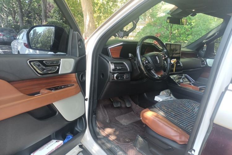 Used Lincoln Navigator 2018 3.5T Prestige Version China V Emission Standard Driver Seat