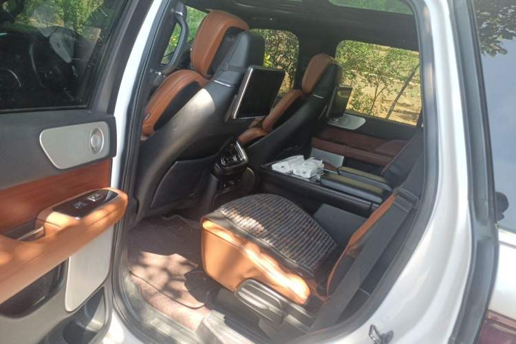 Used Lincoln Navigator 2018 3.5T Prestige Version China V Emission Standard Left Rear Seat