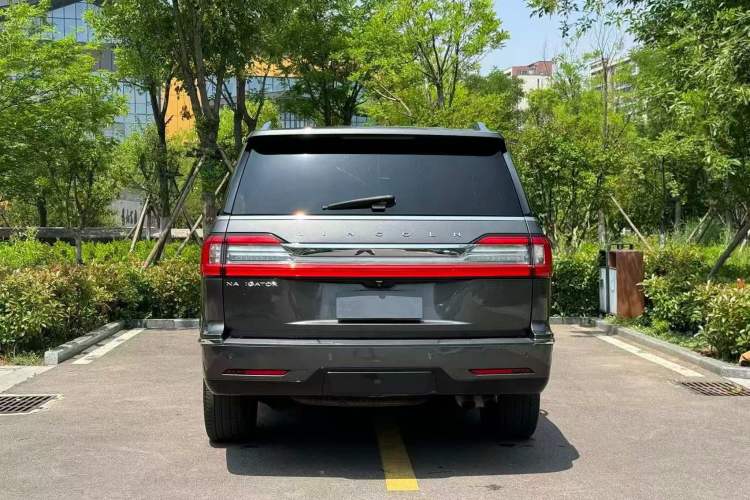 Used Lincoln Navigator 2018 3.5T Prestige Version China V Emission Standard Exterior 4