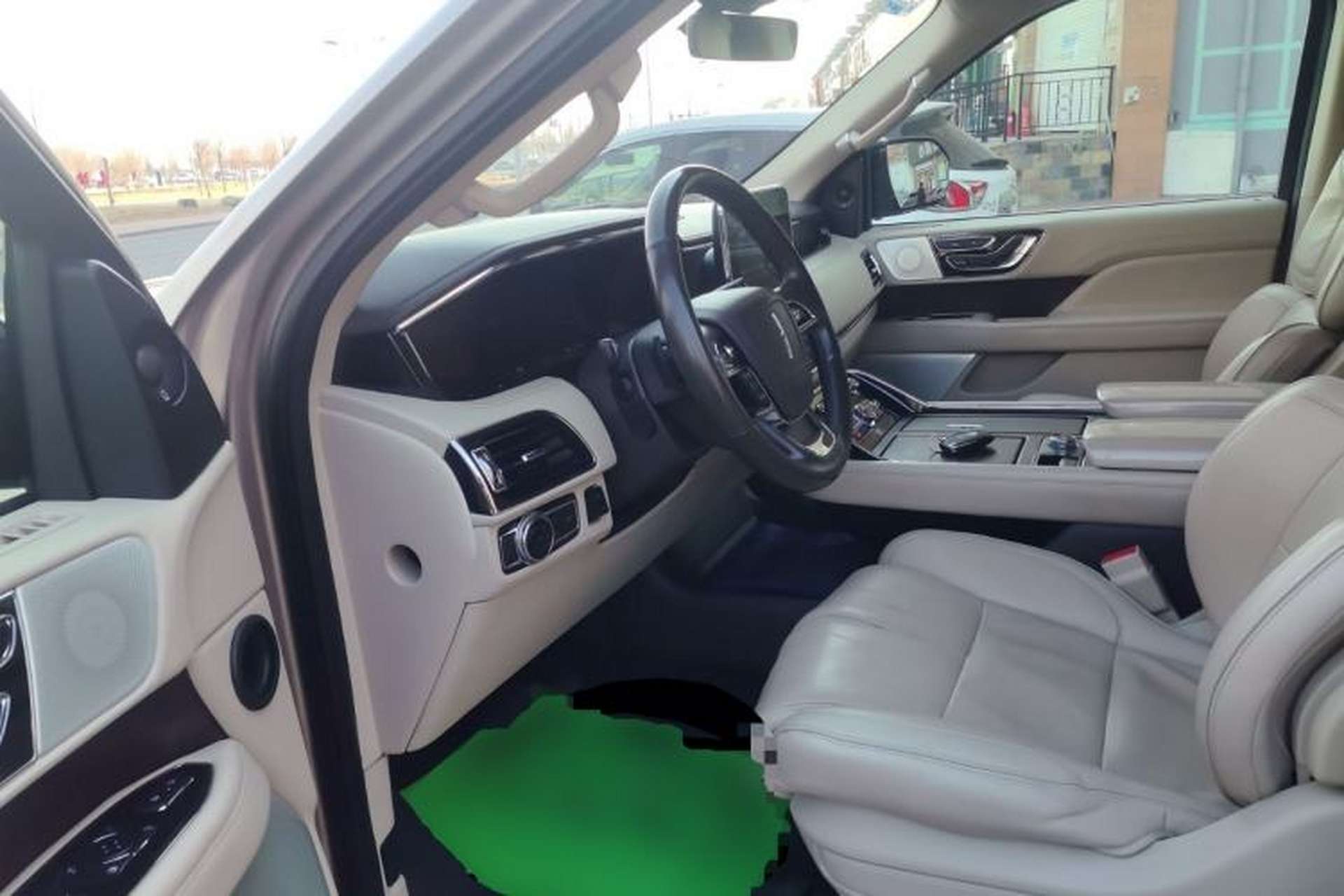 Used Lincoln Navigator  Driver Seat