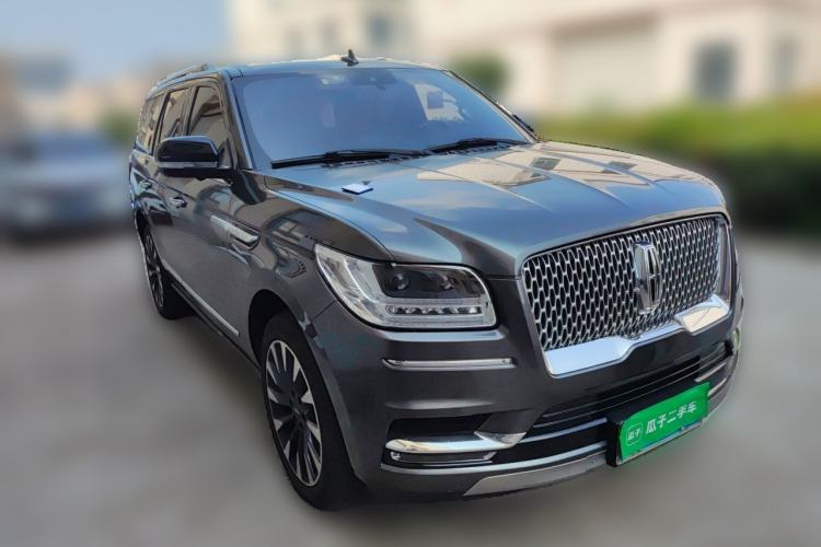 Used Lincoln Navigator 2018 3.5T Prestige Version China V Emission Standard Front Right 45 Deg