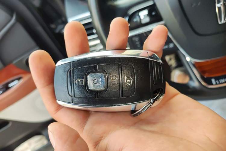Used Lincoln Navigator 2018 3.5T Prestige Version China V Emission Standard Vehicle Key
