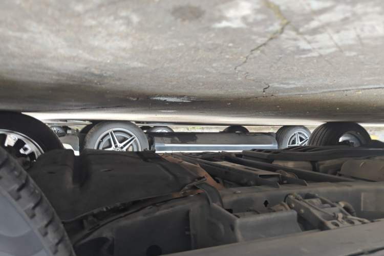 Used Lincoln Navigator 2018 3.5T Prestige Version China V Emission Standard Chassis Front Right