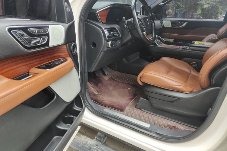 Used Lincoln Navigator 2018 3.5T Prestige Version China V Emission Standard Driver Seat