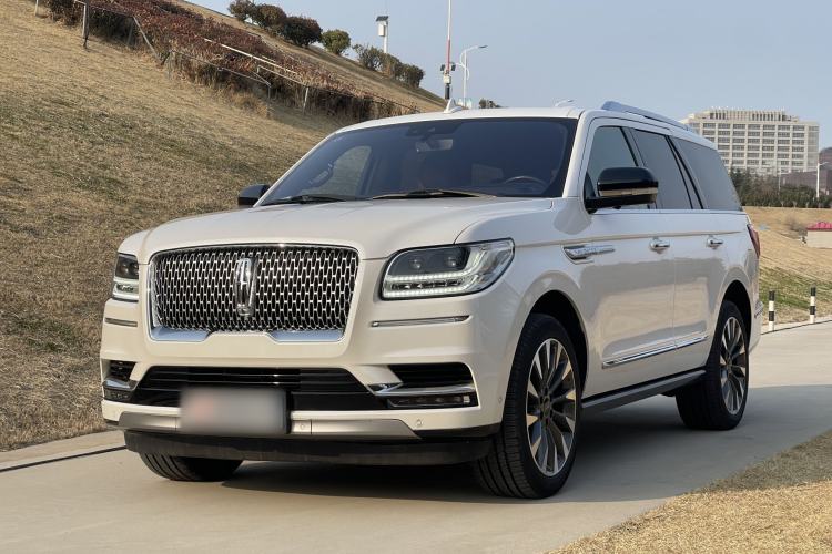 Used Lincoln Navigator 2018 3.5T Prestige Version China V Emission Standard Exterior 1