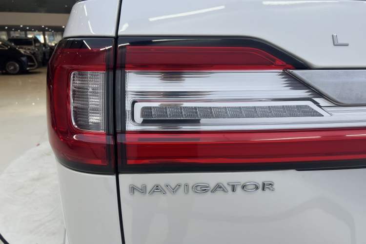 Used Lincoln Navigator 2018 3.5T Prestige Version China V Emission Standard Exterior 6