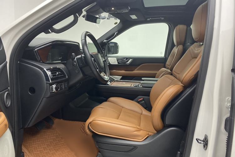 Used Lincoln Navigator 2018 3.5T Prestige Version China V Emission Standard Interior 2