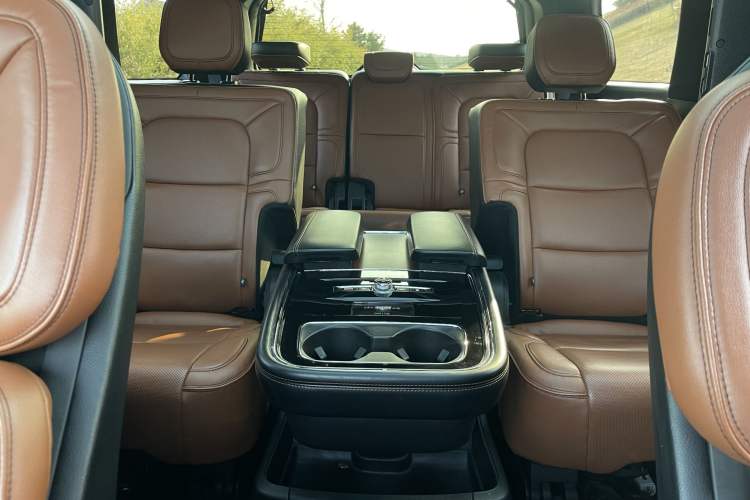 Used Lincoln Navigator 2018 3.5T Prestige Version China V Emission Standard Interior 9
