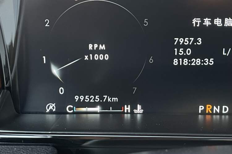 Used Lincoln Navigator 2018 3.5T Prestige Version China V Emission Standard Odometer Close Up