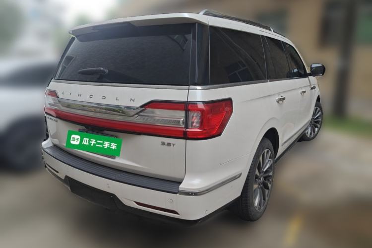 Used Lincoln Navigator 2018 3.5T Prestige Version China V Emission Standard Rear Right 45 Deg