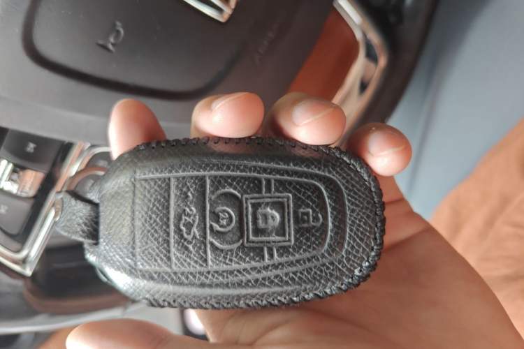 Used Lincoln Navigator 2018 3.5T Prestige Version China V Emission Standard Vehicle Key