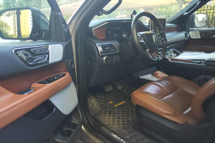 Used Lincoln Navigator 2018 3.5T Prestige Version China V Emission Standard Driver Seat