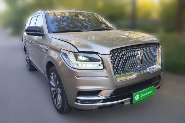 Used Lincoln Navigator 2018 3.5T Prestige Version China V Emission Standard Front Right 45 Deg