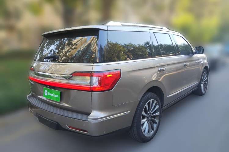 Used Lincoln Navigator 2018 3.5T Prestige Version China V Emission Standard Rear Right 45 Deg