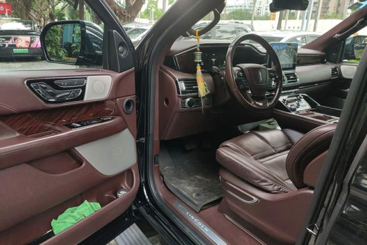 Used Lincoln Navigator 2019 3.5T Presidential Series China VI Standard Driver Seat