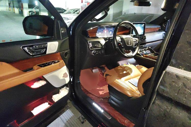 Used Lincoln Navigator 2019 3.5T Prestige Version China VI Standard Driver Seat