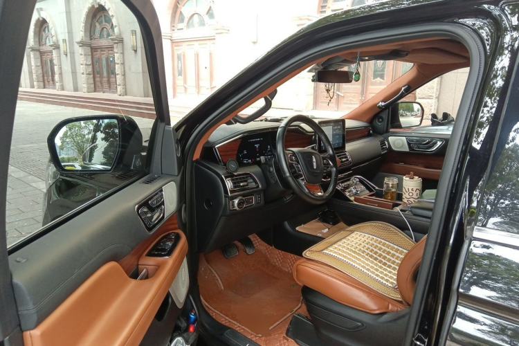 Used Lincoln Navigator 2019 3.5T Prestige Version China VI Standard Driver Seat