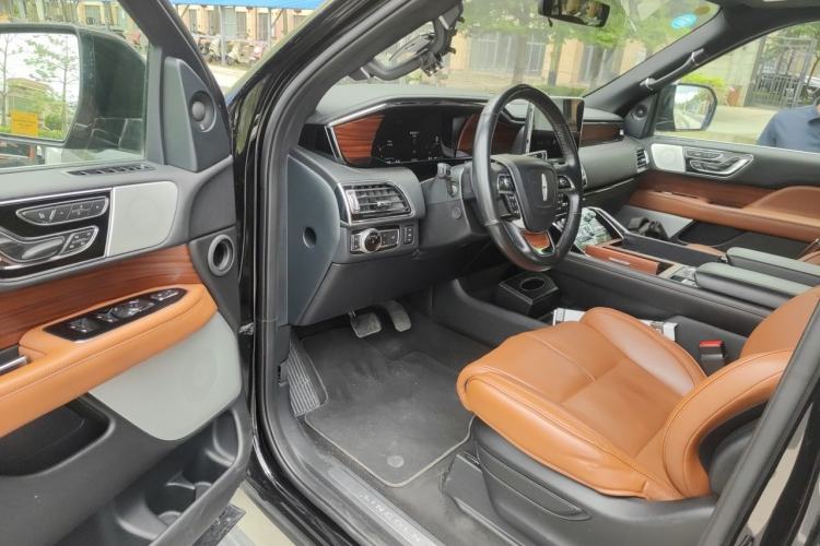 Used Lincoln Navigator 2019 3.5T Prestige Version China VI Standard Driver Seat