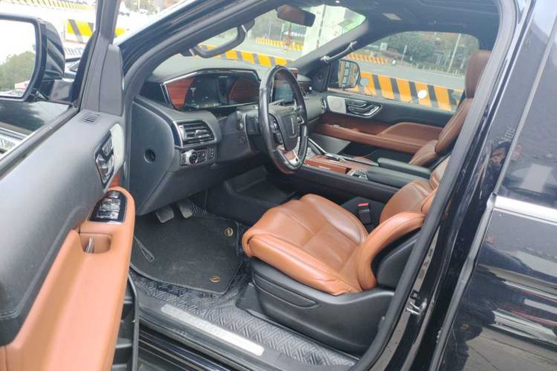 Used Lincoln Navigator 2019 3.5T Prestige Version China VI Standard Driver Seat